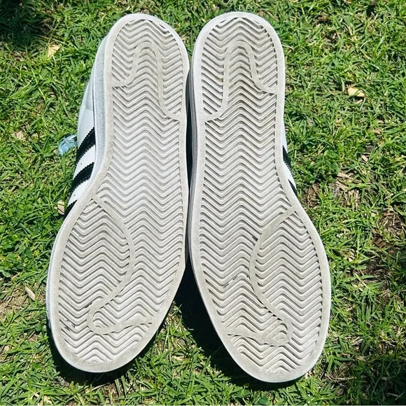 Adidas Superstar Shell toes White Black striped Woman’s 9 sneakers Preowned - Picture 8 of 9